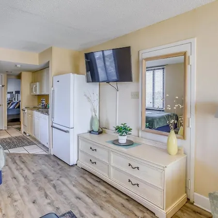 Beachfront Myrtle Beach Retreat With Pool Views! Exterior photo