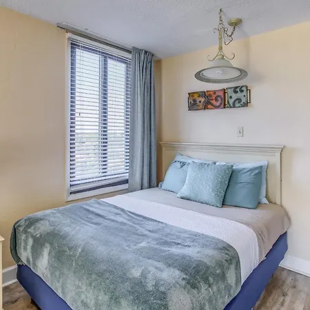 Beachfront Myrtle Beach Retreat With Pool Views! Exterior photo
