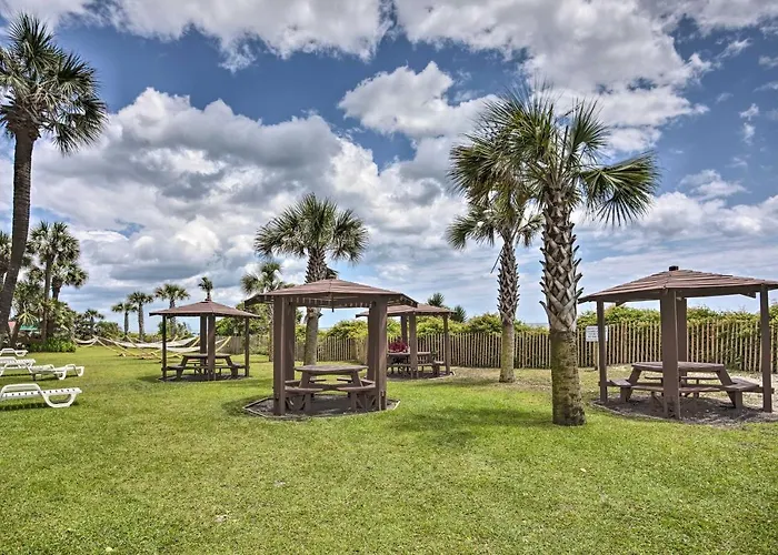 Beachfront Myrtle Beach Retreat With Pool Views!
